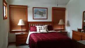 Beautiful home, hot tub, across from Camelback Resort - Image 5