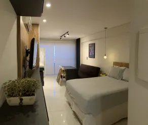 Studio Lux West Flat - Image 4