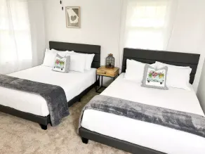 Cozy Suite w/*King Size Bed *6 Min-UGA/Dwtn + Full Sports Park - Image 5