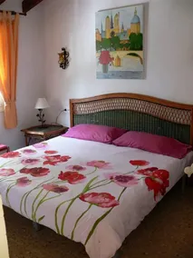 VILLA  CELINE - MAISON MEDITERRANNÉNNE AVEC PISCINE PRIVÉE ET JARDIN CLOS - Image 4