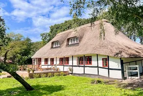 Family cottage for eight guests - Image 4