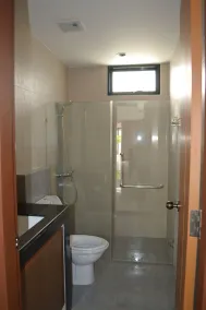 Luxury 3BR House With Direct Access To Private Beach - Image 2