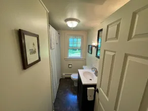 Peaceful York Beach Cottage: Private Cul-de-Sac, Nature Views, Minutes to Shore - Image 2