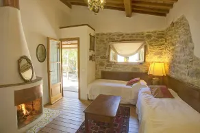 Villa Tilde: An elegant and welcoming two-story villa situated in a quiet location, a few minutes from the town center, with Free WI-FI. - Image 3