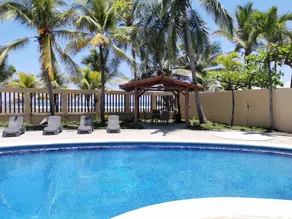 Beautiful Home With a Private Beach and Pool - Connect w/ Nature & Relax! - Image 4