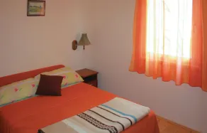 2 Bedroom Cozy Home In Bosiljevo - Image 5