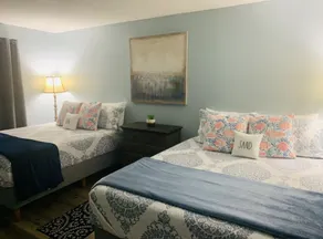 Cozy Beach Escape -saltwater pool - Poolside Suite - Image 4