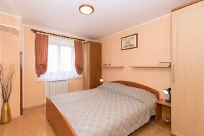 Fully equipped one bedroom apartment in Porec in a top location near the beach, barbecue - Image 2