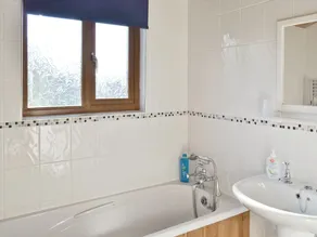 2 bedroom accommodation in Newton Upon Derwent - Image 3