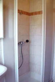 Apartamento para dos personas con balcón y vista al mar Seget Vranjica, Trogir (A-8507-d) - Image 2