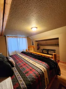 Pinetree Cabin - 4 king beds, stunning views - Image 5