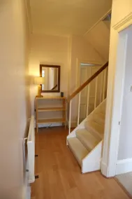 3 soveværelser, gratis WiFi, parkering uden for gaden. Central Ayrshire, 20 minutter til Glasgow - Image 2