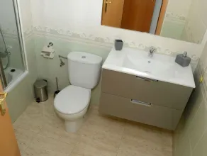 OFFRE SALOU \"LES FAMILLES\"  VUE SUR MER CLIMATISEUR  PISCINE, PARKING WIFI - Image 3