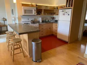 Cozy Apartment in Hardwick Village (3B) - Image 5