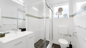 Dutchies on Thurlow - Modern two bedroom townhouse in Convenient location in Nelson Bay - Image 2