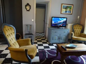 Charming countryside house in Pouillé with garden, pets allowed - Image 2
