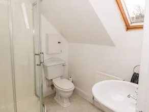 IVY BANK, pet friendly, luxury holiday cottage in Thornhill - Image 5