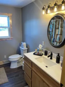 Charming retreat on 20 acres nestled in the woods 1 mile from Lexington - Image 3
