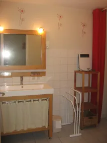 Nice 5-seater gite with swimming pool in Plieux (Gers, Gascogne) - Image 3