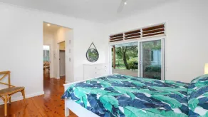 BREEZEWAY | Easy walk to beach | Accom Holidays - Image 4