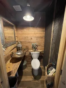Fern Hollow Treehouse, rustic escape cozy romantic - Image 4