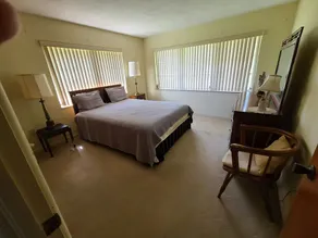 Lakefront house for rent - Image 5