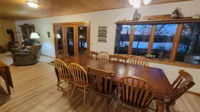 Pocket Lake Large Family Home - Image 5