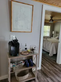 Charmerende 3 Bed Room Lake Front Cottage på Waters Edge, Sebasticook - Image 3
