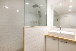 Renoviertes Studio mit herrlichem Meerblick - Image 3