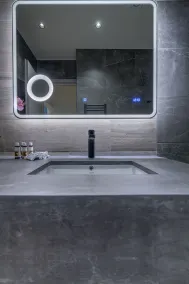 The Heart of Syra - Your Home in Ermoupolis - Image 2