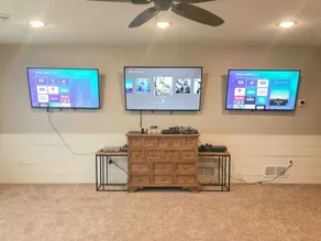 Roof Top Deck-Hot Tub-Steam Shower-Arcade Games-4car Garage-Chef`s Kitchen - Image 4