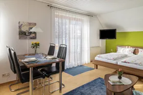 Cozy Holiday Apartment \"Baur No. 3\" with Wi-Fi, Balcony, and Parking - Image 4