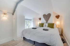 1 Bed in Combe Martin oc-gardc - Image 3