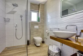 NOUVEAU!! VILLA DE LUXE PARADISE à 120 m de la plage de sable, piscine chauffée, max 12 personnes - Image 3