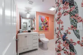 Coconut Grove Retreat, bayviews, 1 park incl, wkspace, Smart TV, Pool/hottub\" - Image 2
