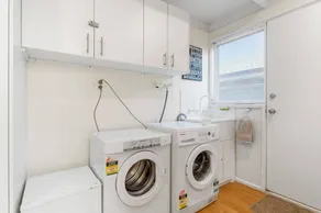 Dromana Beach Holiday House 3 minutes to the sand - Image 2