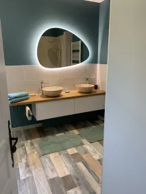 Vid foten av Mont Ventoux rymliga hus stor uppvärmd pool och vacker trädgård - Image 2
