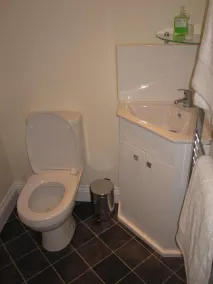 Øl-ferie-maisonette med parkering og balkon, tæt på strand, butikker og pubber - Image 5