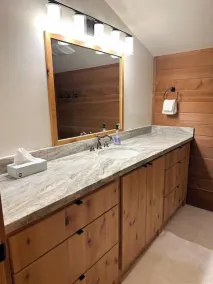 5 BEDROOM, MOUNTAIN VIEWS, SOUNDS OF STREAM, LARGE DECK, HOT TUB, CLASSIC SUNDANCE CABIN - Image 4
