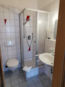 Four-bed room - Image 2