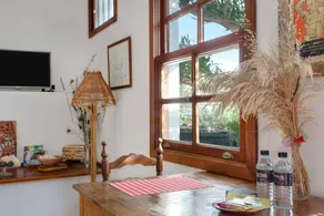Rural Apartment \"Pancho\" with Patio, Volcano Views & Wi-Fi - Image 5