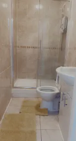 two spacious bedrooms apartment,2 bathroom, 1sofa`bed.free parking - Image 4