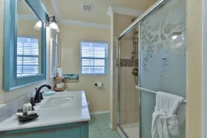 Tradewinds Beach Resort - Image 3