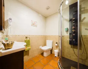 La Alcoba Country House in Valle de Laciana, Pool and Mountain Views - Image 3