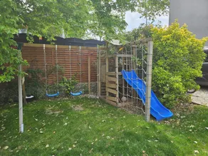 Large house with swimming pool in Lyon ideal for families, close to transport links - Image 2