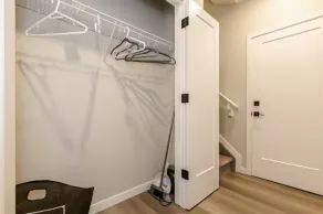 Beautiful and comfortable 1 bedroom basement unit - Image 2