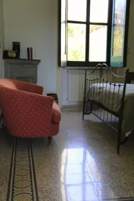 Une terrasse pour rêver dans un endroit incroyable à visiter au milieu de la côte amalfitaine - Image 2