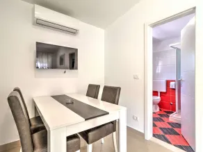 Stylish Holiday Home in Banjole with Swimming Pool - Image 3