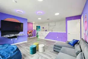 5 BD En-suites, Game Room, Pool, Sleeps 14, Disney - Image 2