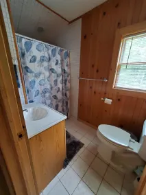 Newley renovated  3 bed room 2 bath, on Indian river with boat dock, 1,092 sq ft - Image 3